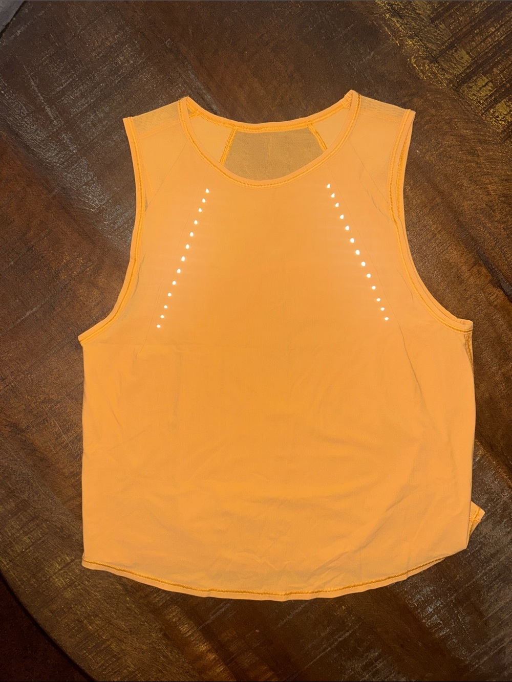 Lululemon flow tank!